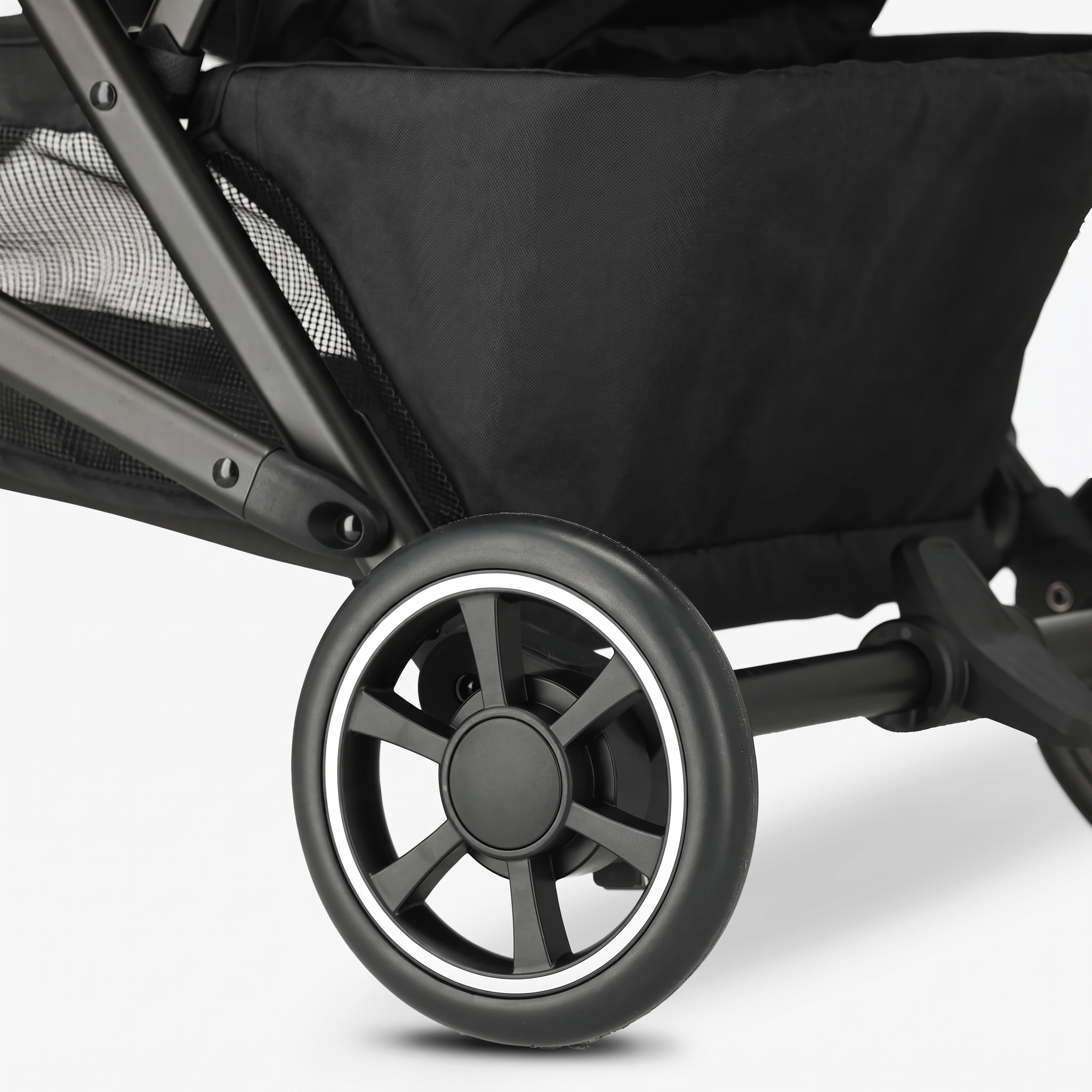 All-terrain suspension wheel — The Explorer handles Amsterdam cobblestones