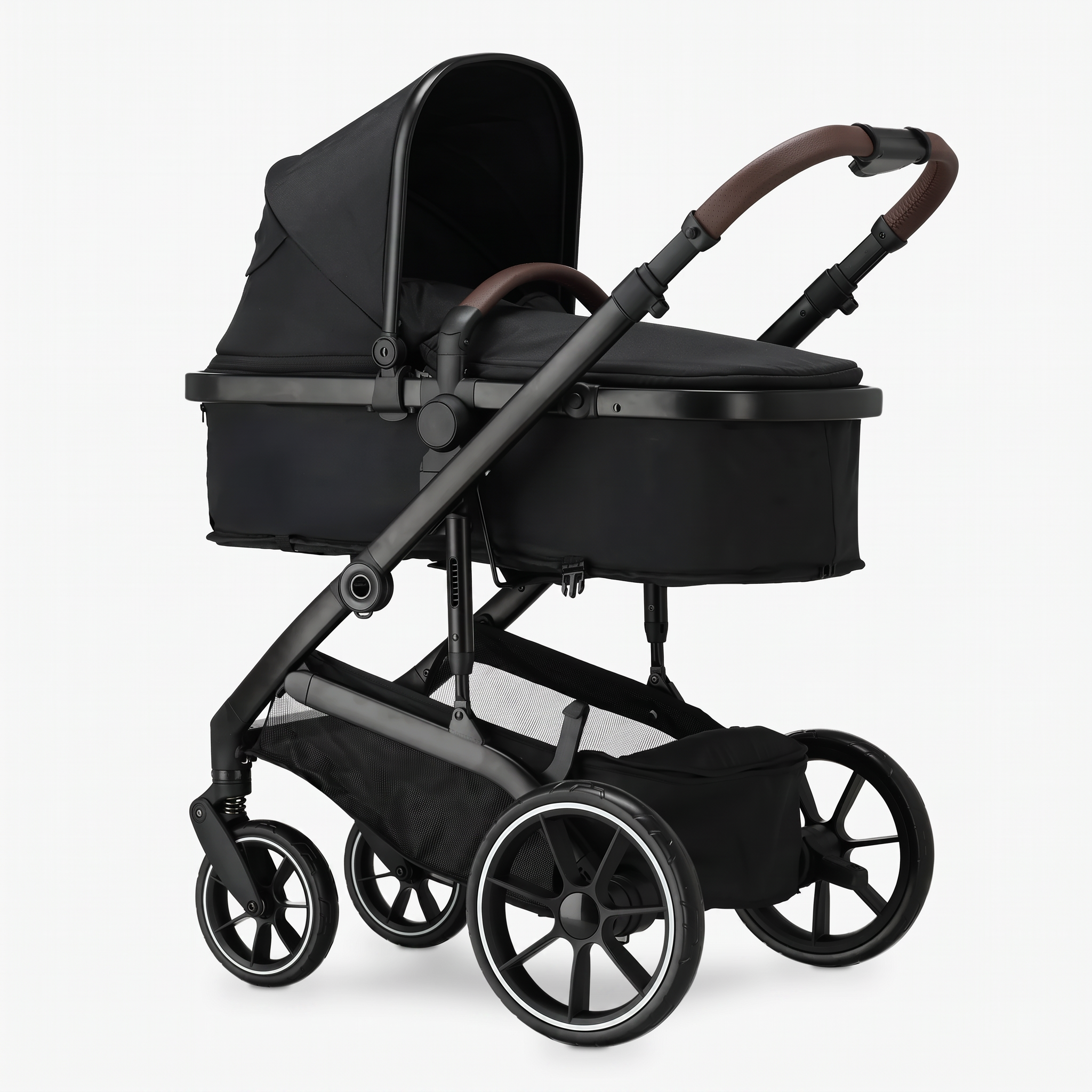 The Comfort 3-in-1 carrycot parent-facing configuration — reversible pram rental Netherlands
